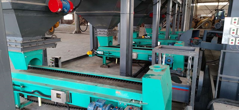 1660034088162150.jpg 銣意環(huán)保-5臺(tái)帶式給料機(jī).jpg